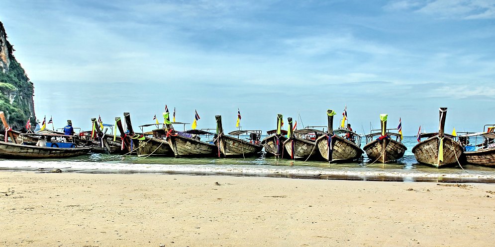 Boote am Strand Leinwand