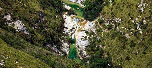 Quellwasser Schlucht Bild auf Leinwand