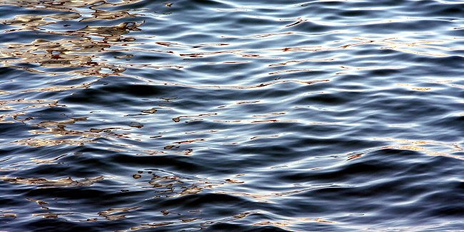 Wasseroberflaeche Wasseroberflaeche