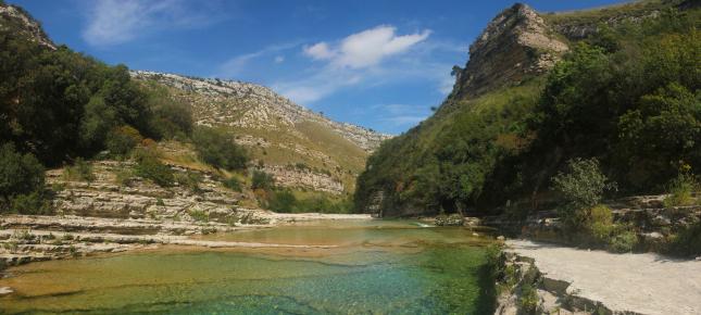 Bergsee Bild auf Leinwand