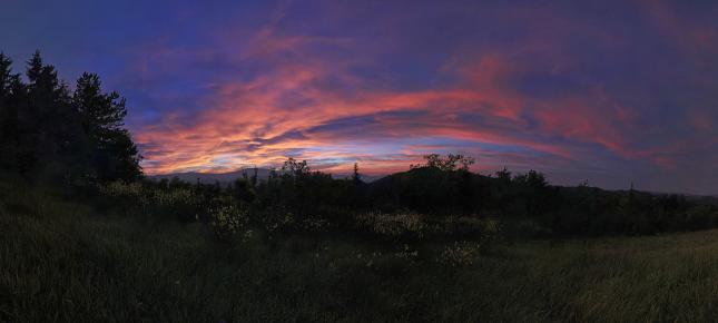 Bezaubernder Sonnenuntergang Bild auf Leinwand