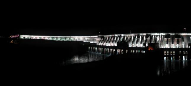 Itaipu Staudamm Bild auf Leinwand