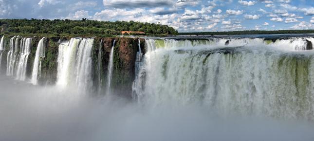 Wasserfaelle Argentinien Bild auf Leinwand